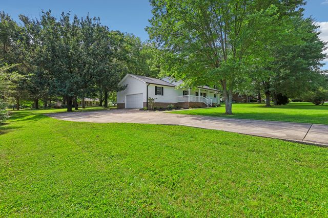 88 Meadow Ln, Winchester, TN 37398