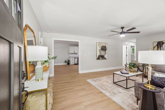 88 Meadow Ln, Winchester, TN 37398