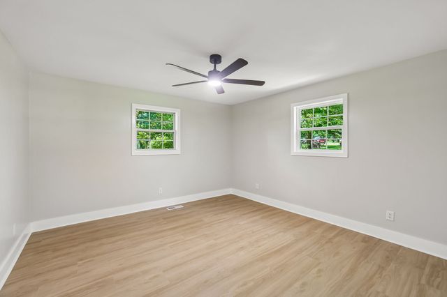 88 Meadow Ln, Winchester, TN 37398