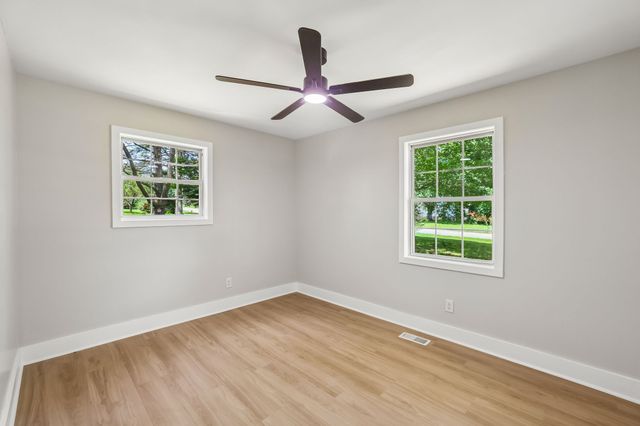 88 Meadow Ln, Winchester, TN 37398