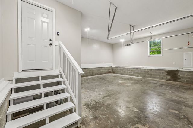 88 Meadow Ln, Winchester, TN 37398