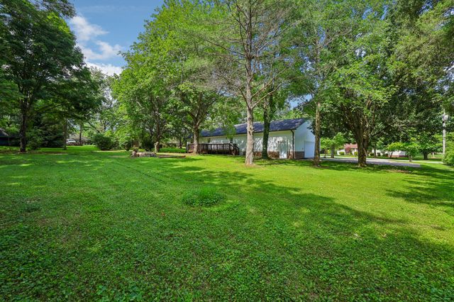 88 Meadow Ln, Winchester, TN 37398