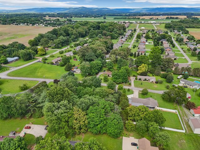 88 Meadow Ln, Winchester, TN 37398
