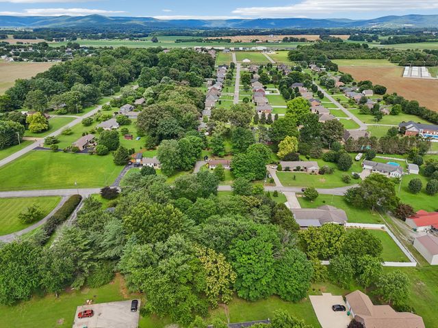 88 Meadow Ln, Winchester, TN 37398