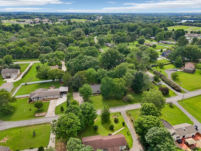 88 Meadow Ln, Winchester, TN 37398