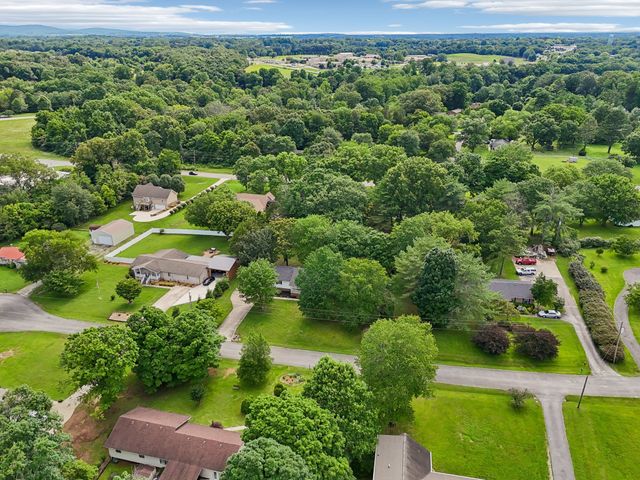 88 Meadow Ln, Winchester, TN 37398