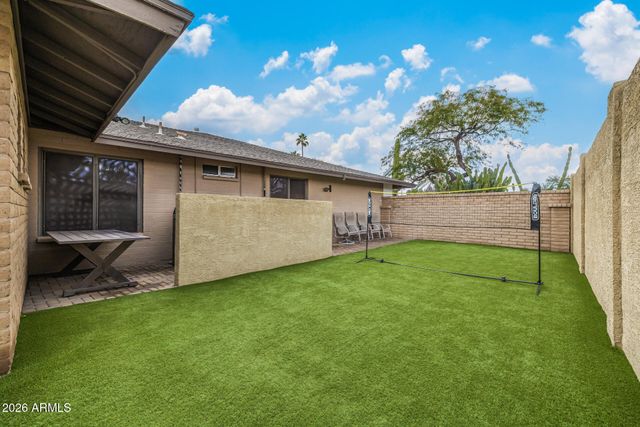 5402 E LAUREL Lane, Scottsdale, AZ 85254