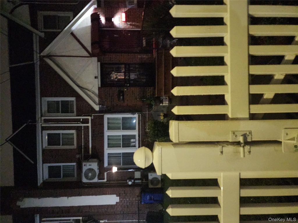 114-35 198th Street, Saint Albans, NY 11412