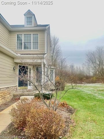 26412 Fieldstone Drive, Novi, MI 48374