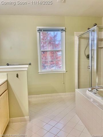 26412 Fieldstone Drive, Novi, MI 48374