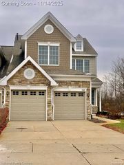26412 Fieldstone Drive, Novi, MI 48374