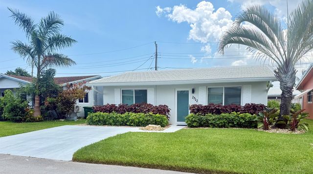 2712 NW 52nd Court, Tamarac, FL 33309