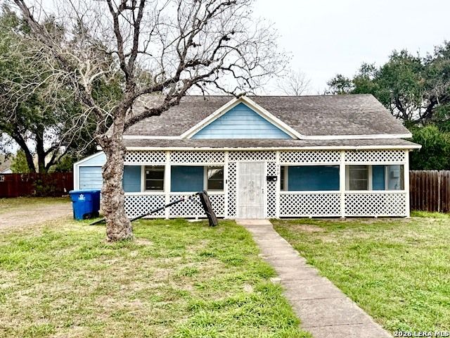 906 jefferson, Beeville, TX 78102