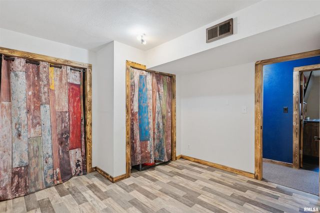 1374 290TH Avenue, Charlotte, IA 52731