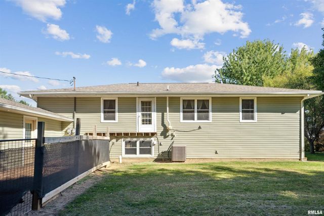 1374 290TH Avenue, Charlotte, IA 52731