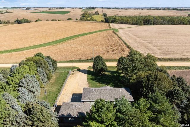 1374 290TH Avenue, Charlotte, IA 52731