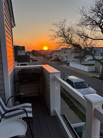 804 E Chester Street, Long Beach, NY 11561