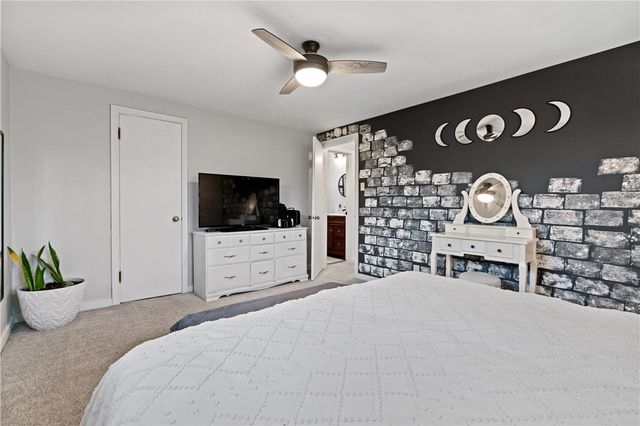 230 W Schwab Avenue, Munhall, PA 15120