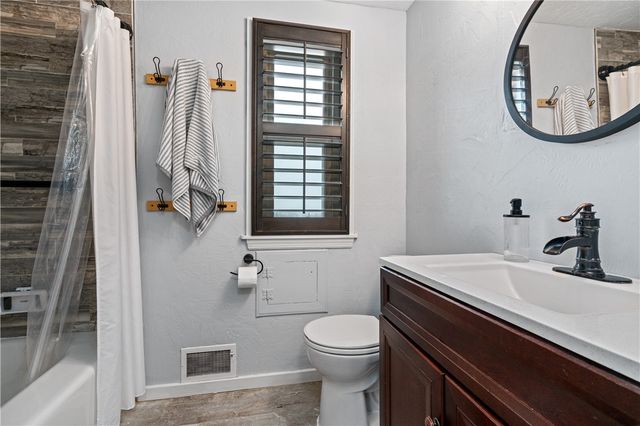 230 W Schwab Avenue, Munhall, PA 15120