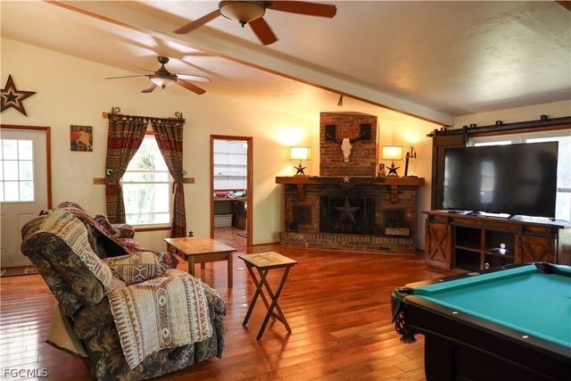 200 Riverview DR, Labelle, FL 33935