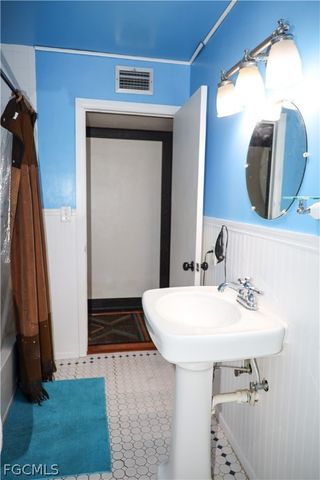 200 Riverview DR, Labelle, FL 33935