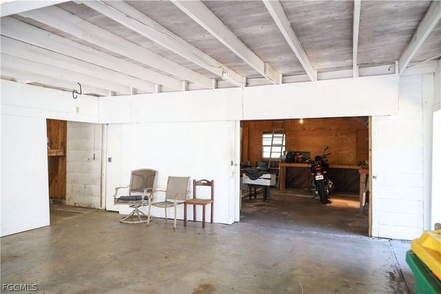 200 Riverview DR, Labelle, FL 33935