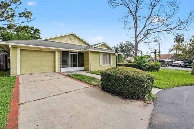 888 FRANKLIN CIRCLE, Palm Harbor, FL 34683