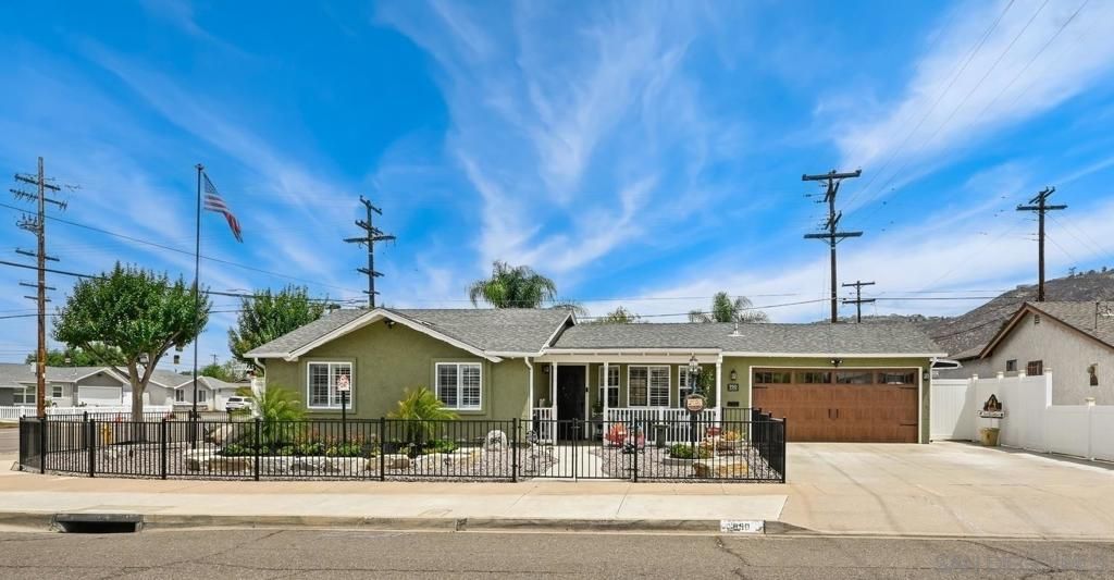 950 Spinel, El Cajon, CA 92021 — photo 2