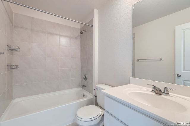 13536 Boothe Grv, San Antonio, TX 78254