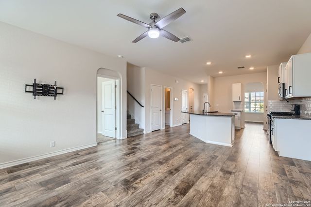 13536 Boothe Grv, San Antonio, TX 78254