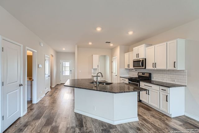 13536 Boothe Grv, San Antonio, TX 78254