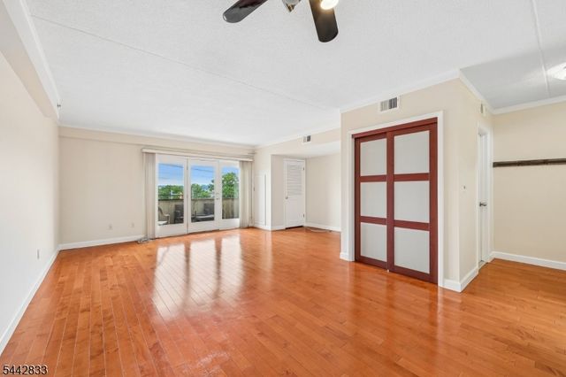 281 Browertown Rd 304, Woodland Park, NJ 07424