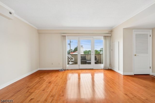 281 Browertown Rd 304, Woodland Park, NJ 07424