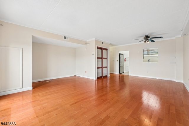 281 Browertown Rd 304, Woodland Park, NJ 07424