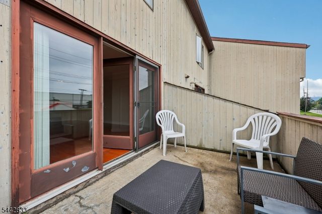 281 Browertown Rd 304, Woodland Park, NJ 07424