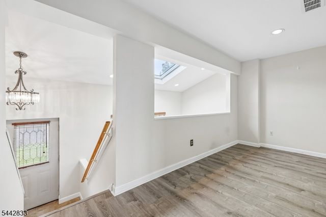 281 Browertown Rd 304, Woodland Park, NJ 07424