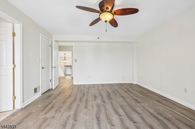 281 Browertown Rd 304, Woodland Park, NJ 07424
