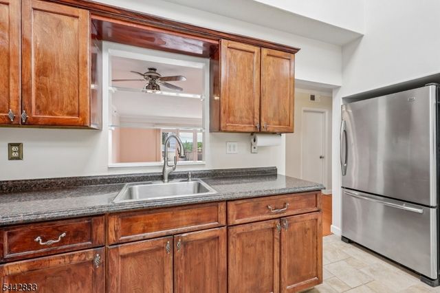 281 Browertown Rd 304, Woodland Park, NJ 07424