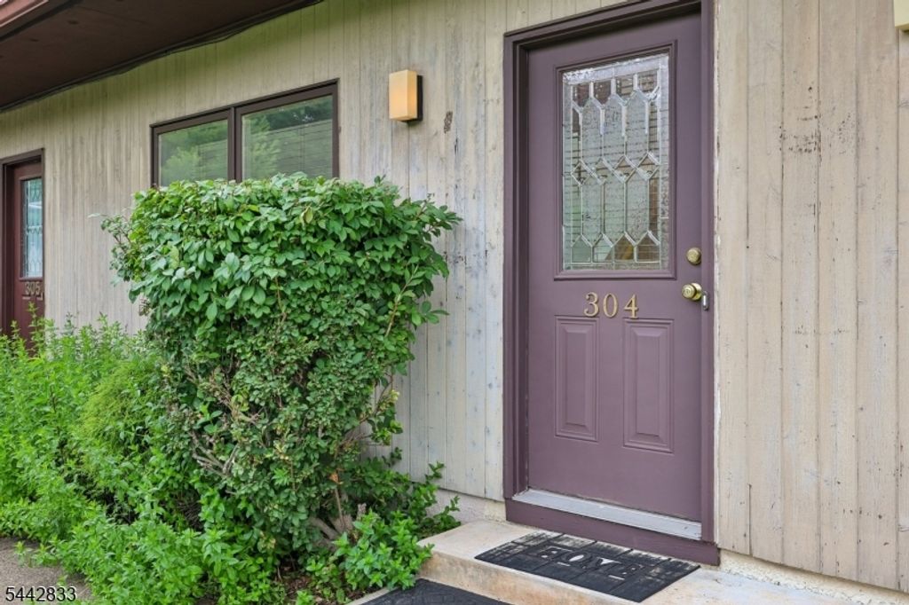 281 Browertown Rd 304, Woodland Park, NJ 07424