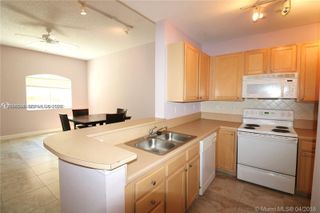 6001 SW 70th St 117, South Miami, FL 33143