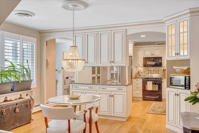 5141 Crossbow CIR, Roanoke, VA 24018