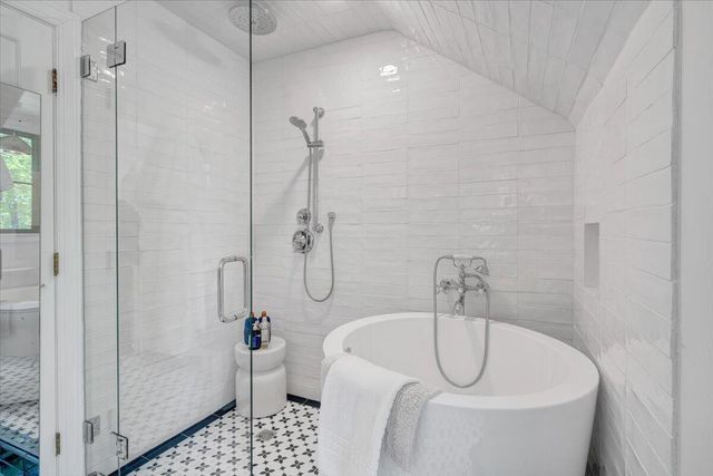 5141 Crossbow CIR, Roanoke, VA 24018