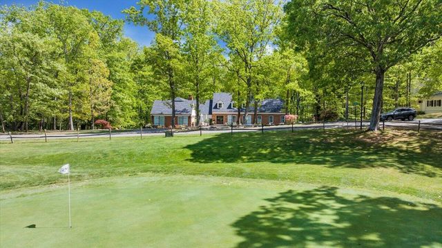 5141 Crossbow CIR, Roanoke, VA 24018