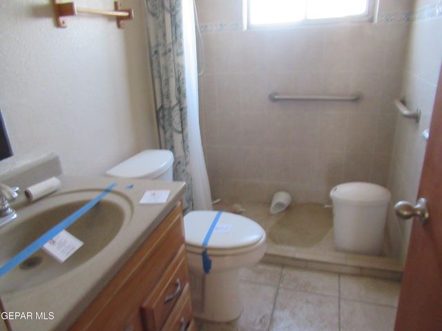 327 GEORGE ORR Road, El Paso, TX 79915
