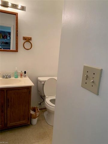 4524 Genoa CIR, Virginia Beach, VA 23462