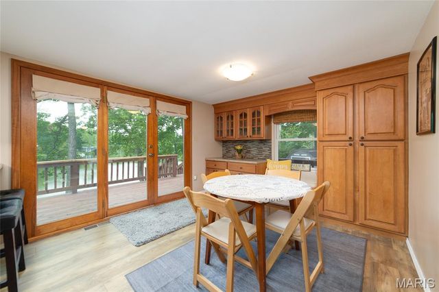 13764 E Sunrise Lake Drive, De Soto, MO 63020