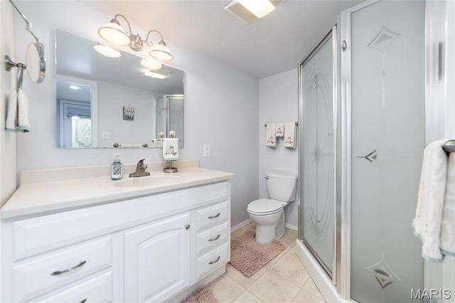13764 E Sunrise Lake Drive, De Soto, MO 63020