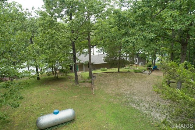 13764 E Sunrise Lake Drive, De Soto, MO 63020