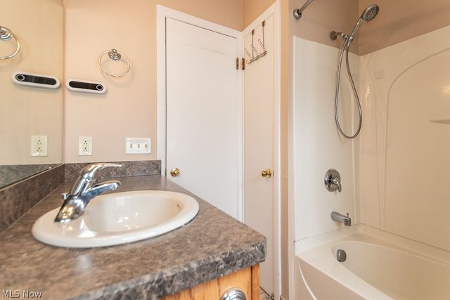 595 Dickerson Road, Willowick, OH 44095