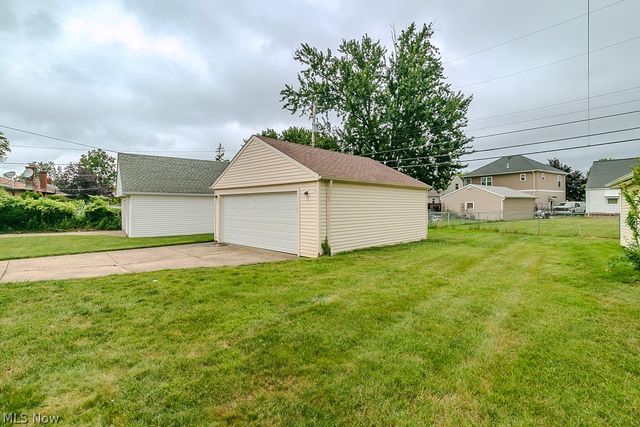 595 Dickerson Road, Willowick, OH 44095